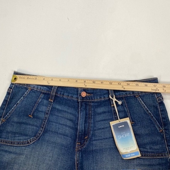 Levis 515 Womens Mid Rise Denim Shorts Medium Wash Regular Fit Blue Size 12 - Picture 3 of 9